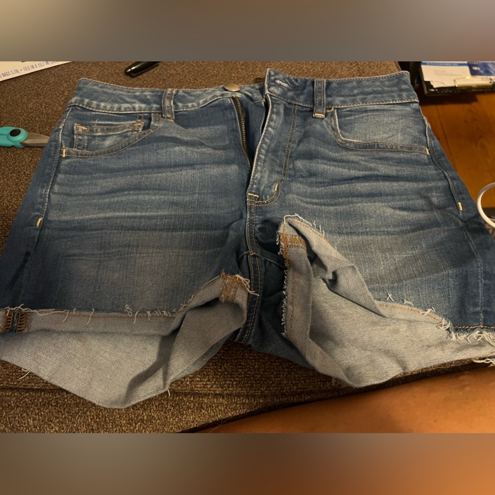 American Eagle hi rise shortie